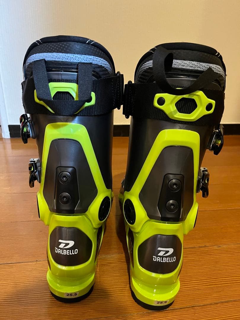 スキーブーツ スキーシューズ