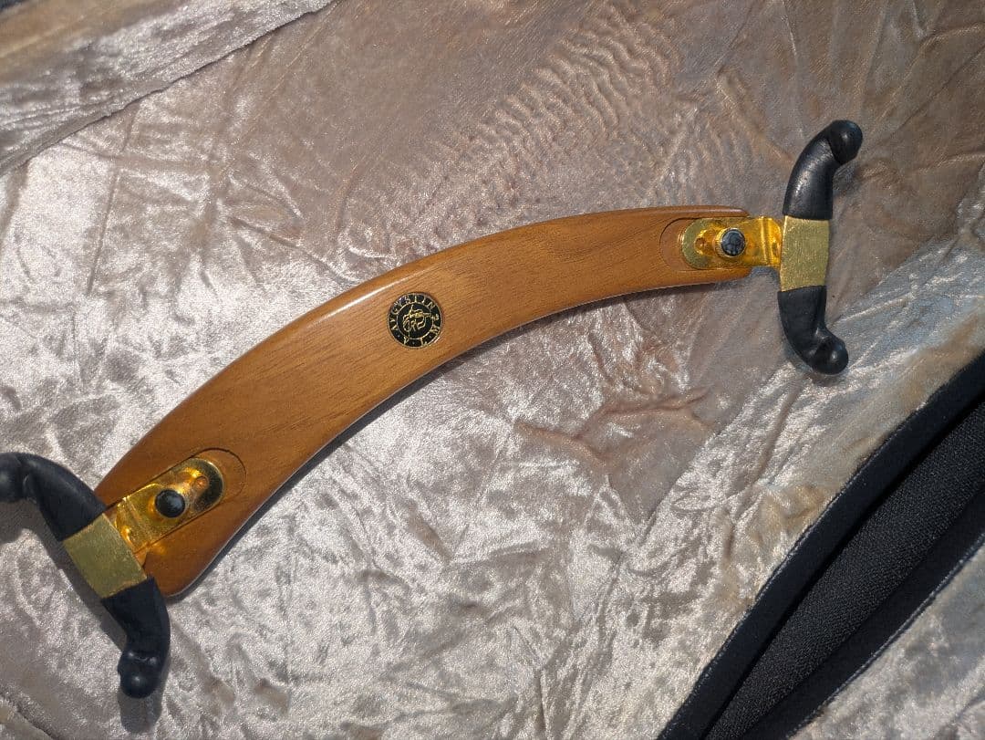 バイオリン　美品オススメ ケース付き　肩当て