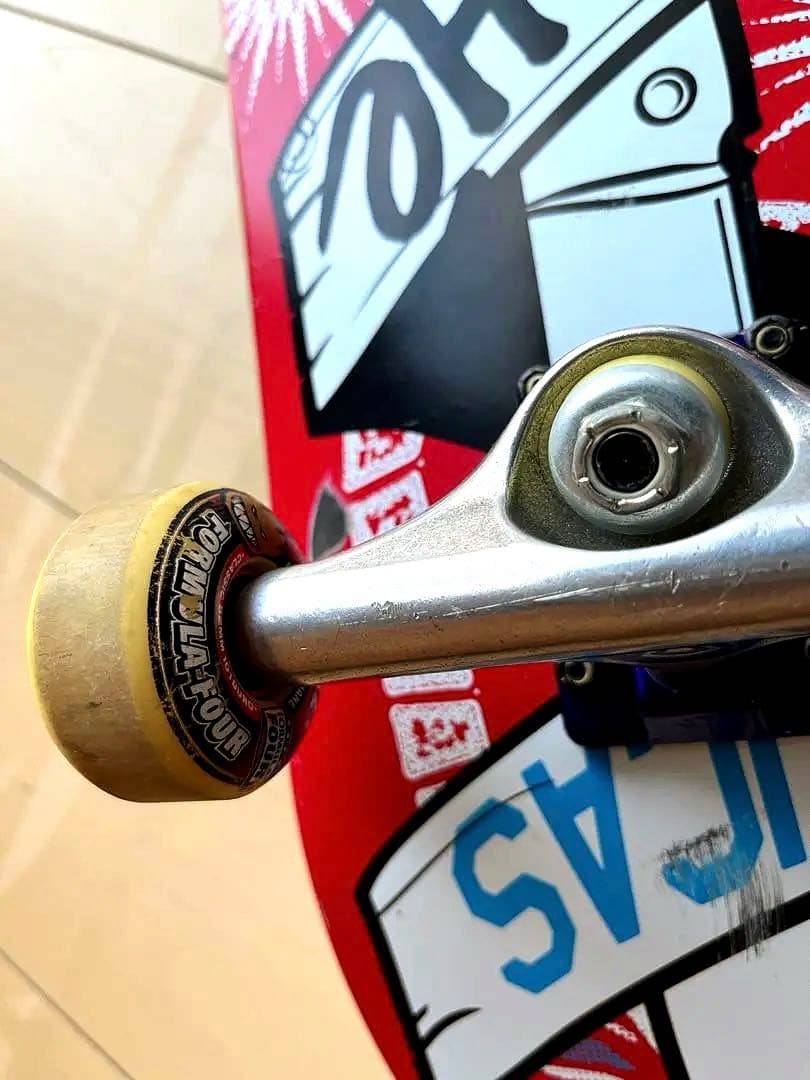 早い者勝ち　clicheクリシェ　デッキ　スケートボード　スケボー