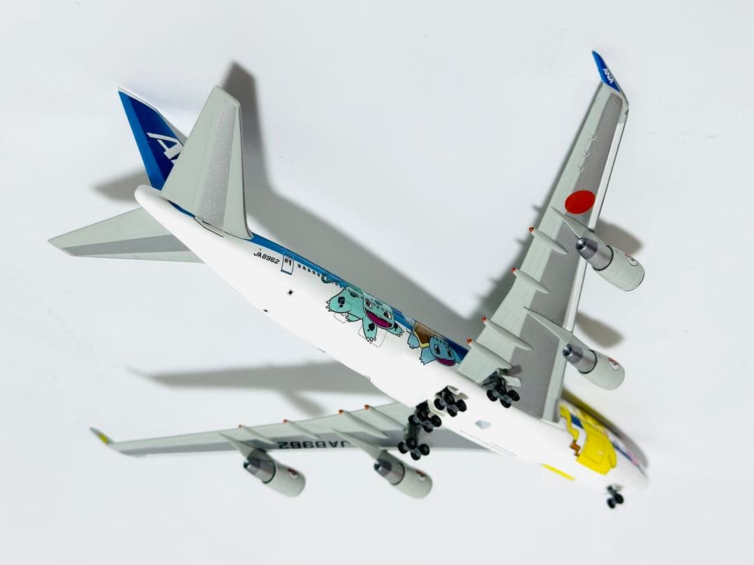 全日空商事 1/200 B747-400 ポケモンジェットNH40008