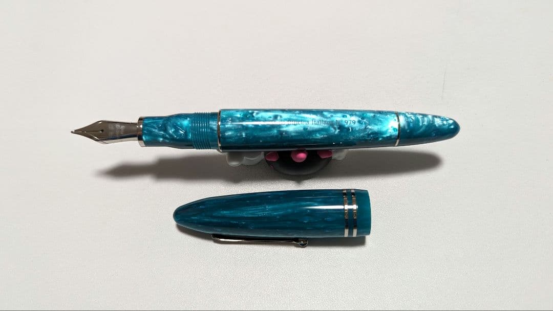 レオナルド フローレグランデ エメラルドブルー 万年筆 スチールニブ 太字