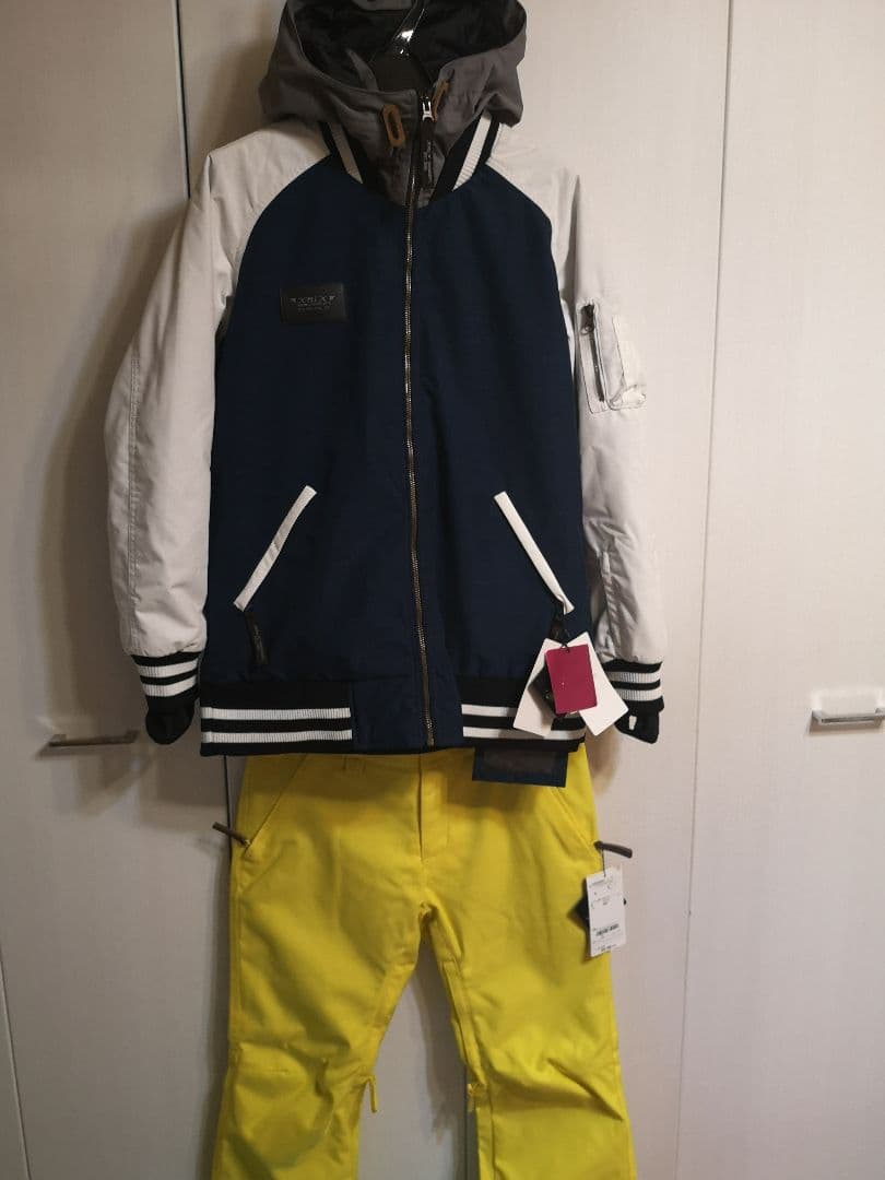 多彩★レディース★スノボウェア★上下セット★XS★S★M★スタジャン★ネイビー