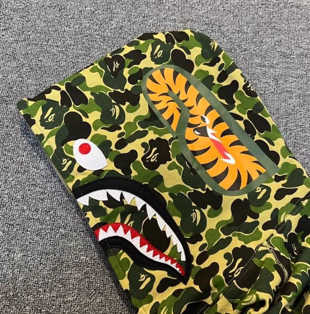 A Bathing Ape カモフラージュ シャークパーカー L