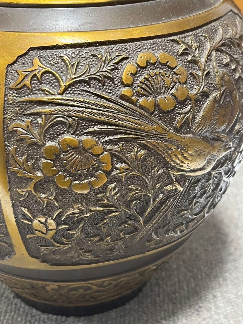 時代物 高岡銅器 古銅製四方窓絵花鳥紋龍舌耳付蝋型鋳造花瓶 作家在銘品 古銅器