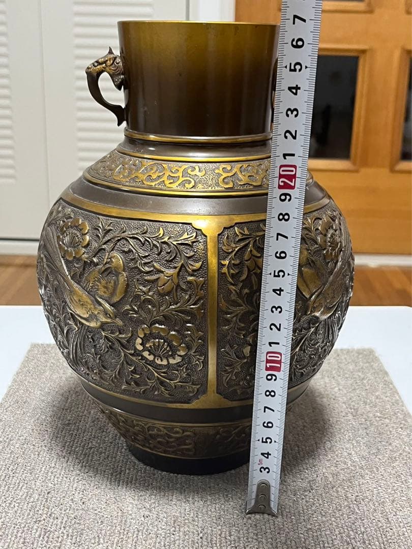 時代物 高岡銅器 古銅製四方窓絵花鳥紋龍舌耳付蝋型鋳造花瓶 作家在銘品 古銅器