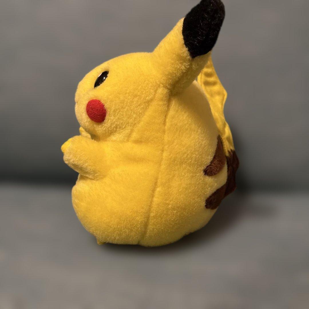 ピカチュウ ぬいぐるみ