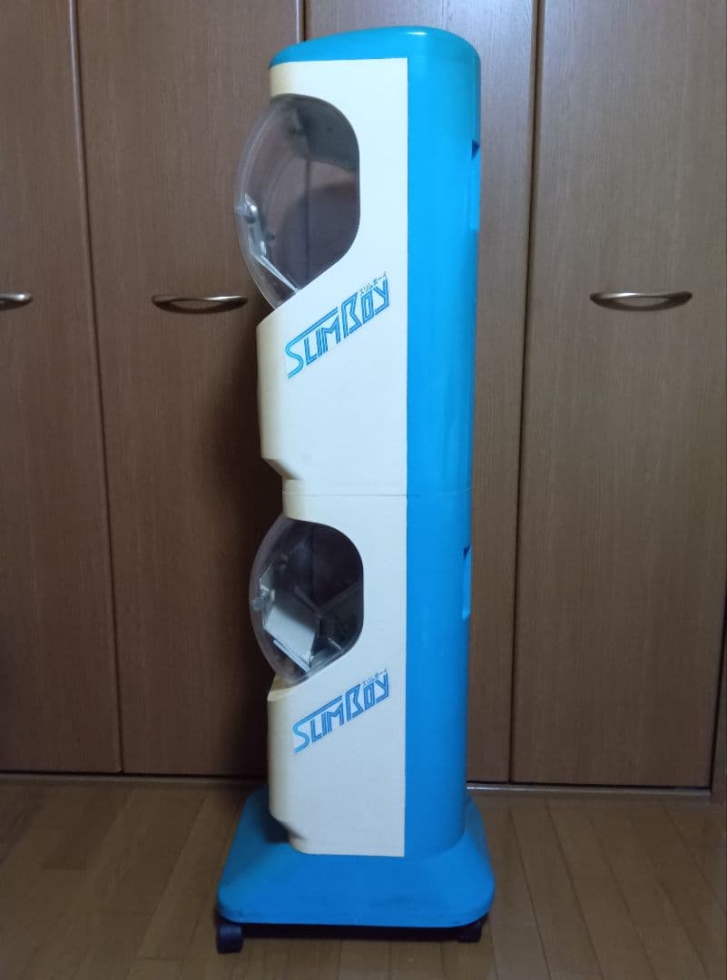 【カギ付】ガチャガチャ　本体　スリムボーイ　ユージン　カプセルステーション　筐体