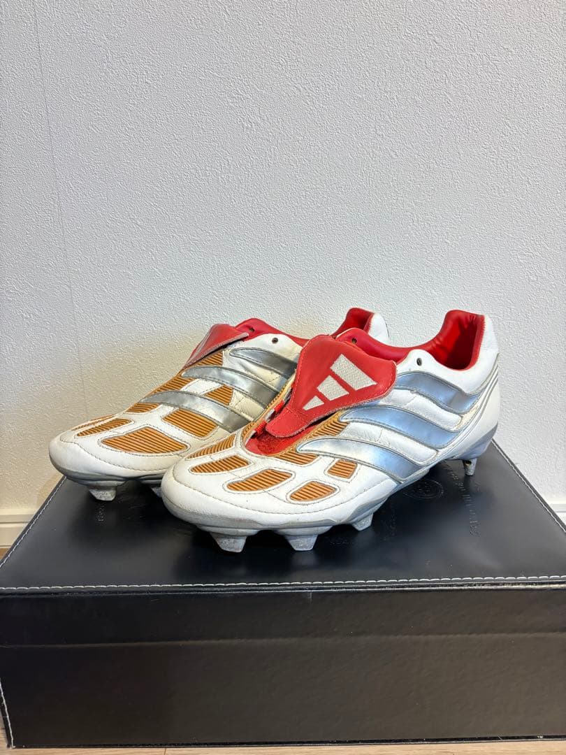 Adidas プレデタープレシジョン