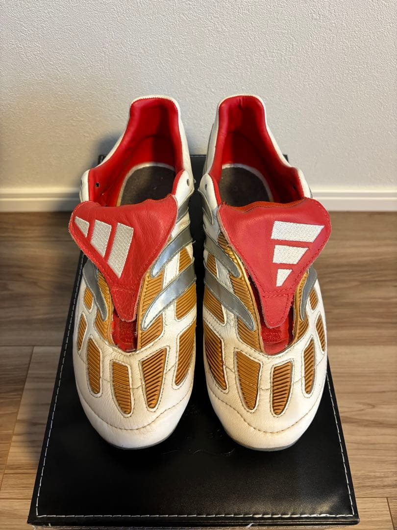 Adidas プレデタープレシジョン