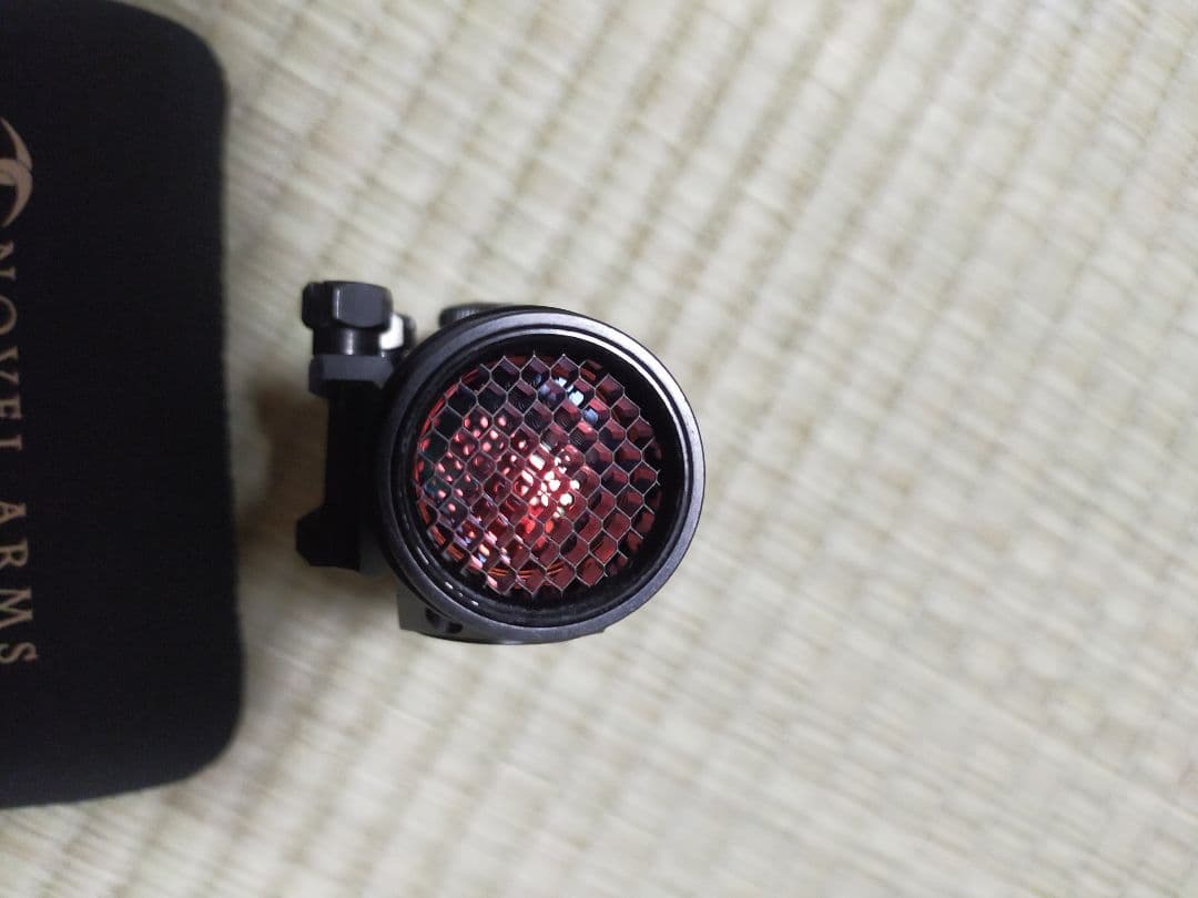 NOVEL ARMS ACCURA 赤色ドットサイト