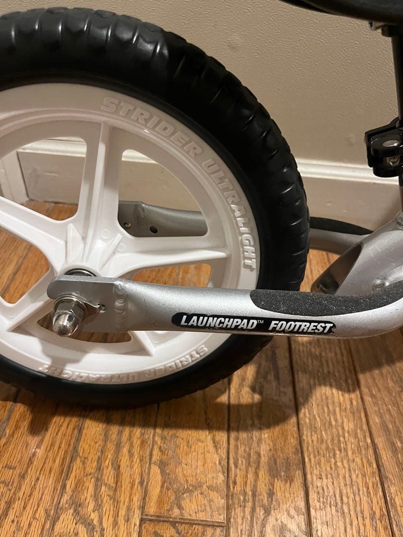 【美品】 ストライダー プロモデル 軽量 アルミ フレーム シルバー