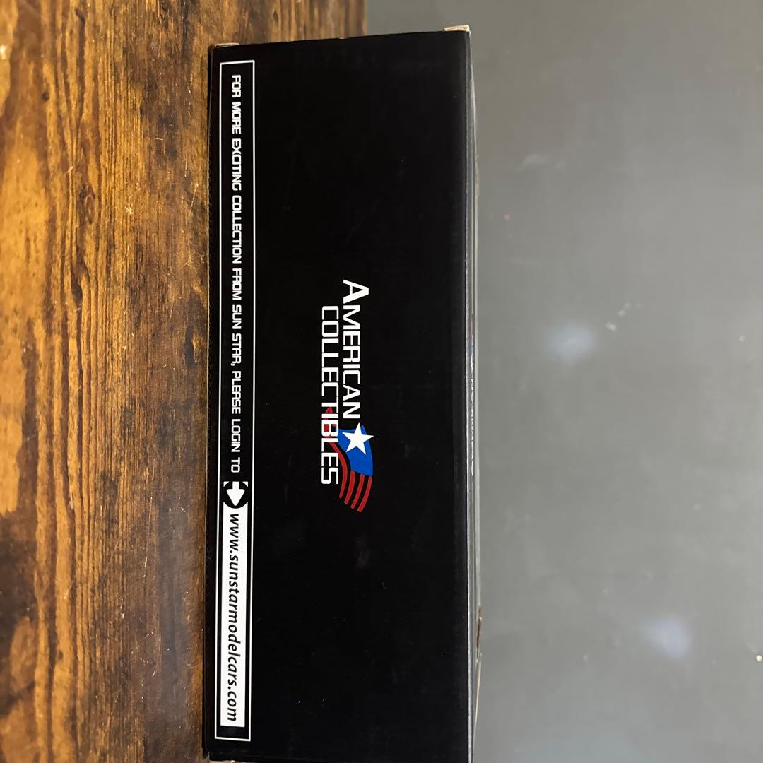 SunStar1/18 1982シボレーカマロZ28ダイキャストモデル箱付き