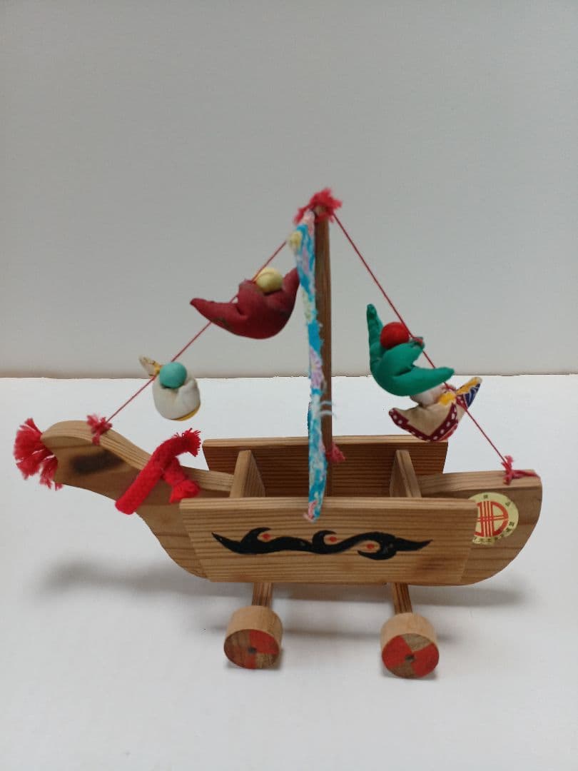 郷土玩具鹿児島神宮化粧箱羽子板　坊津唐カラ船熊本化粧箱3個(1個蓋無)ミニキジ車