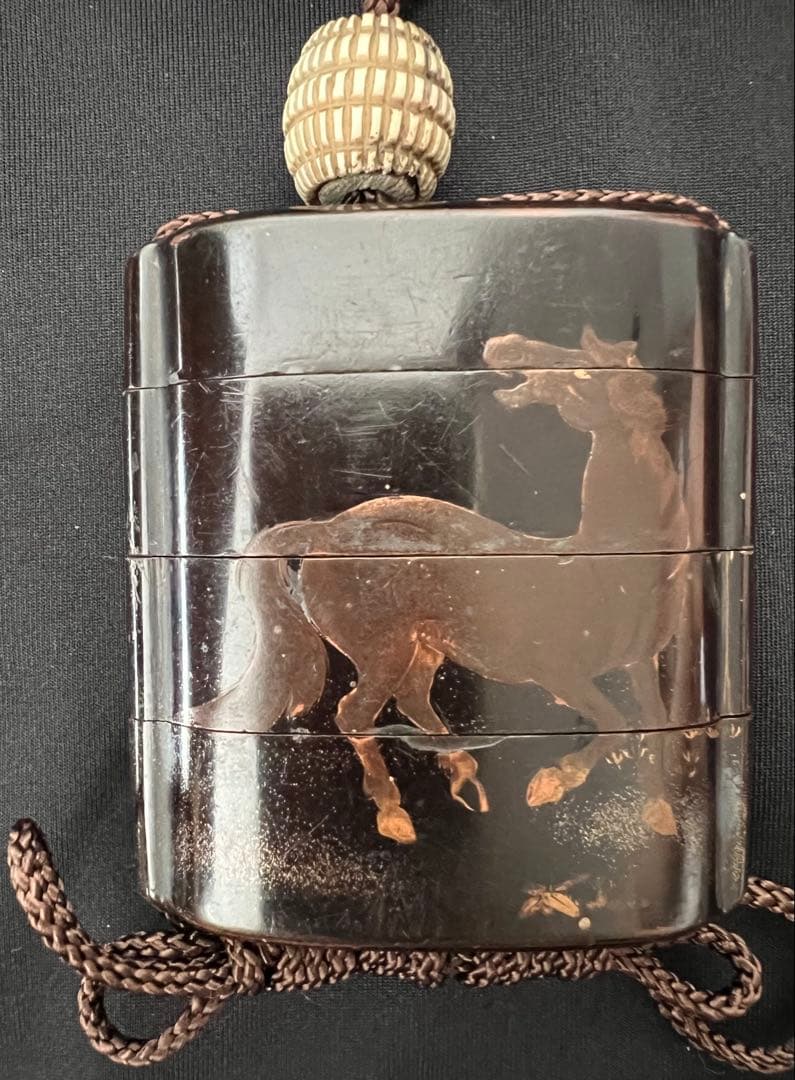 年代物 蒔絵印籠 根付 四段 馬 古美術 アンティーク 骨董品 工芸品