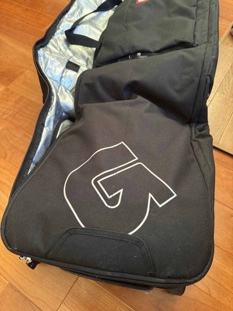 Burtonスノーボードバッグ キャスター付き