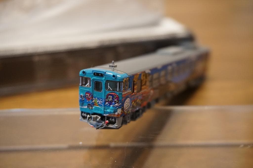 キハ40　2137 　ハットリくんラッピング塗装仕様　M車 白色室内灯組み込み込