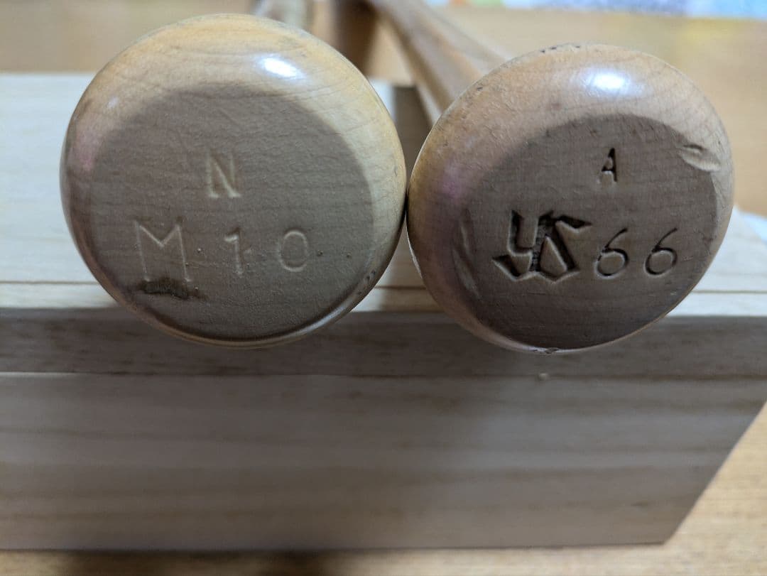 大松尚逸　実使用バット2本＆直筆サインボールまとめ　東京ヤクルト＆千葉ロッテ