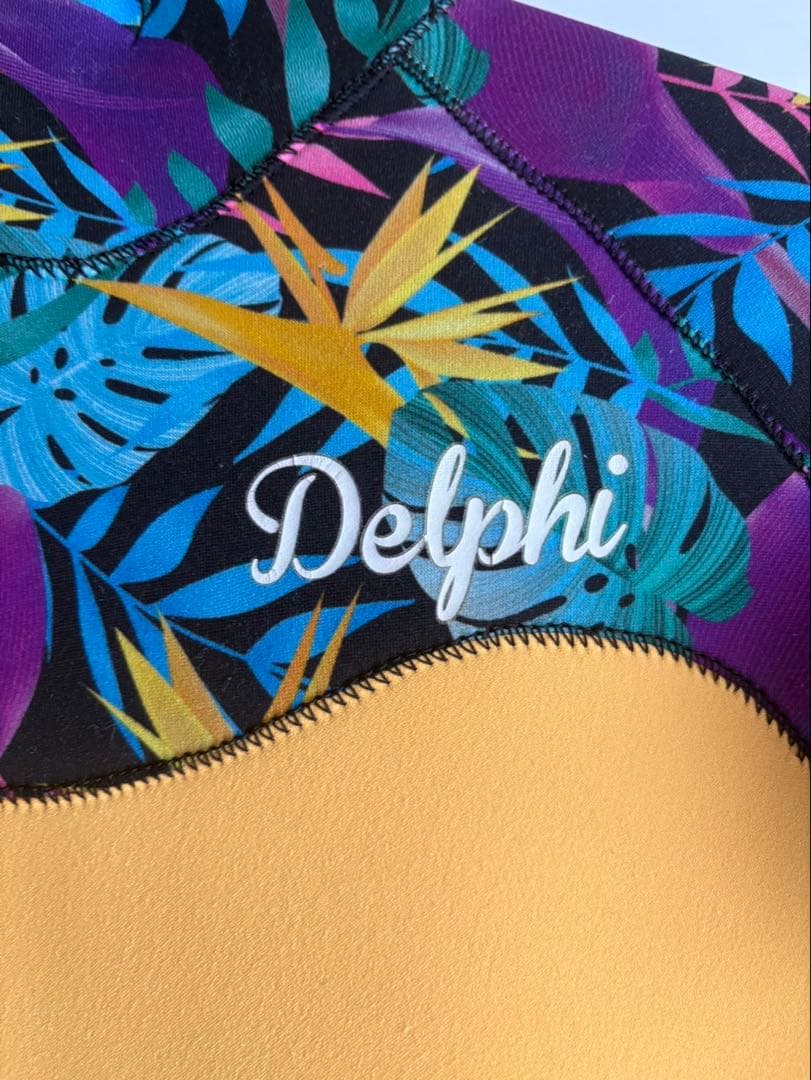 Delphi women's フルスーツ一回のみ使用　Mサイズ　3mm