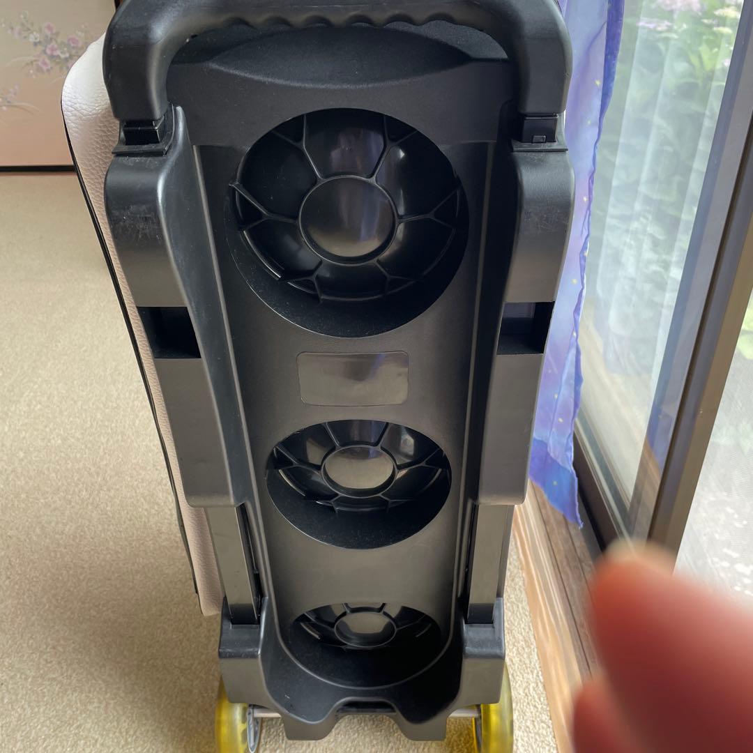 ボウリングバッグ3こ入り　シューズその他備品ポケット付き