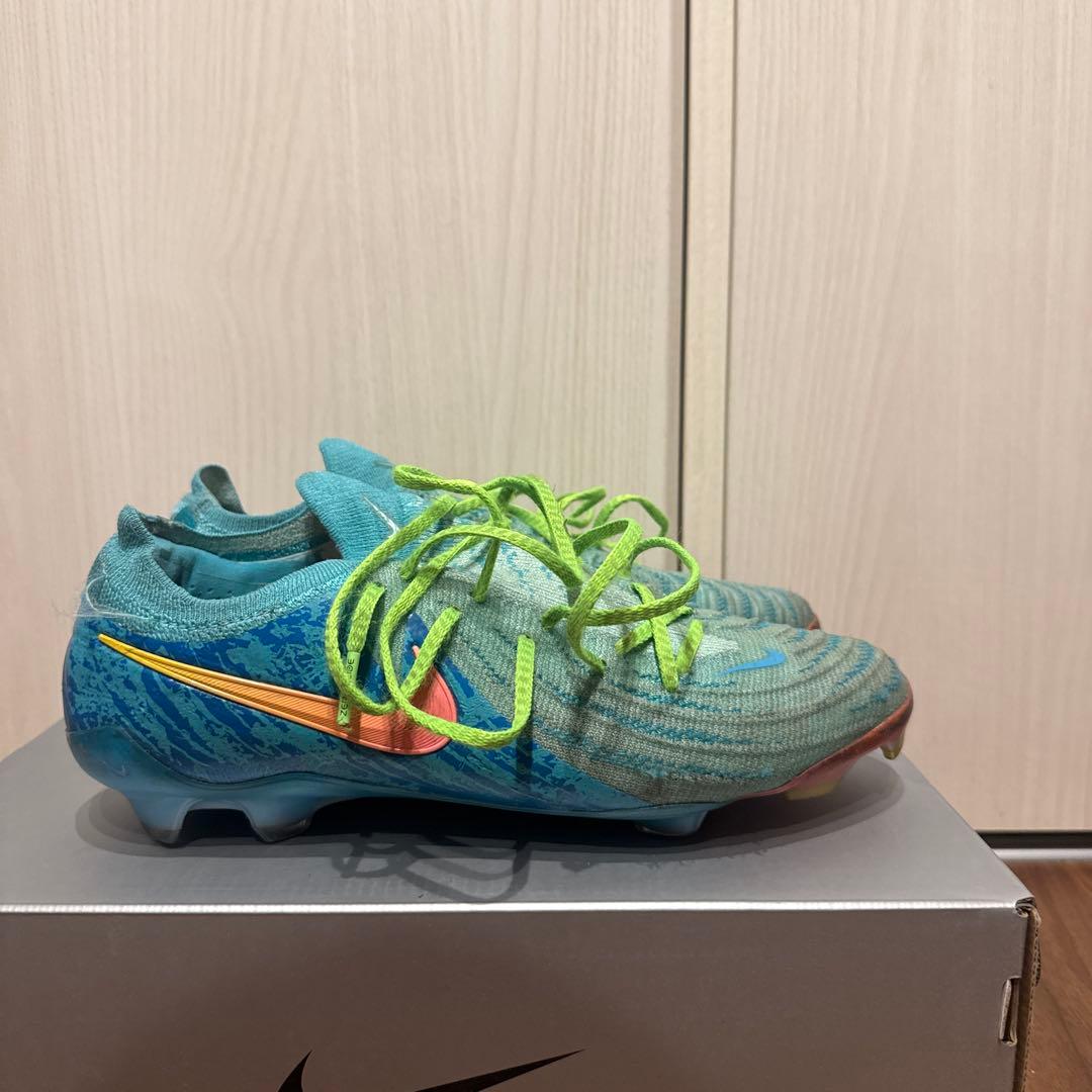 Nike ファントムGX 2