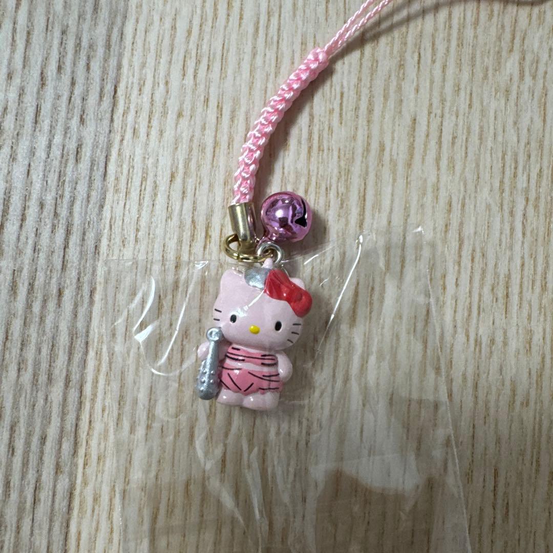 ご当地キティ　群馬県　鬼押出し園限定　鬼キティセット　新品　根付け　ストラップ