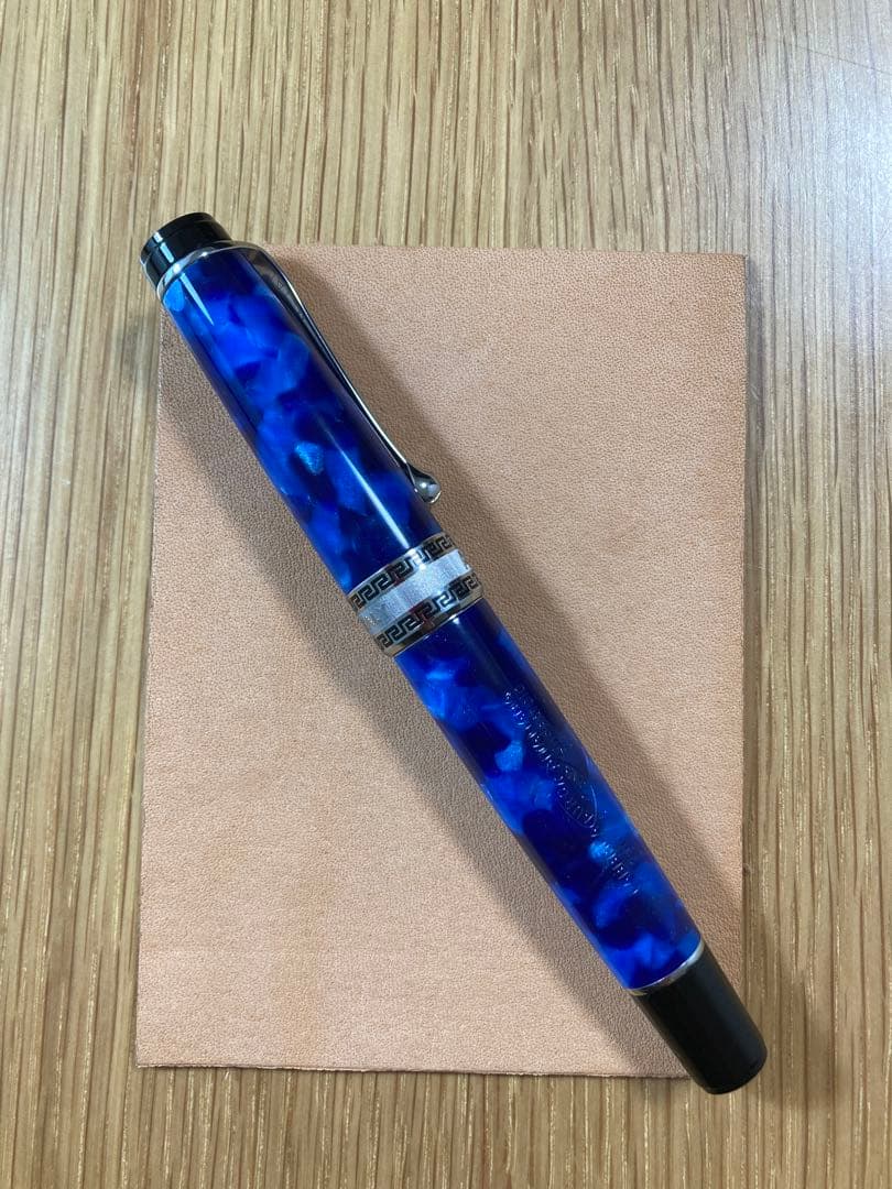 アウロラ 万年筆 青 14K金 Mニブ