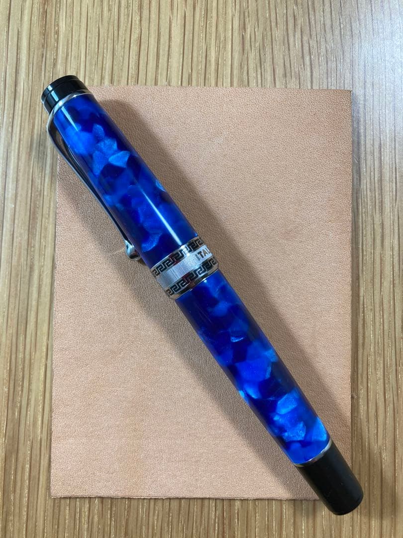 アウロラ 万年筆 青 14K金 Mニブ