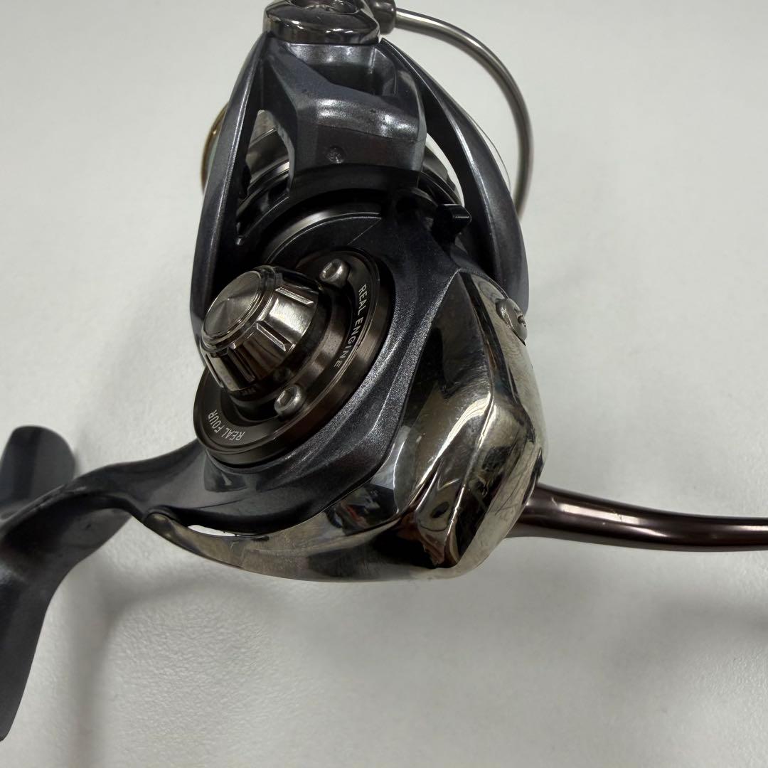 ダイワ DAIWA 15ルビアス 2004 055632 スピニングリール