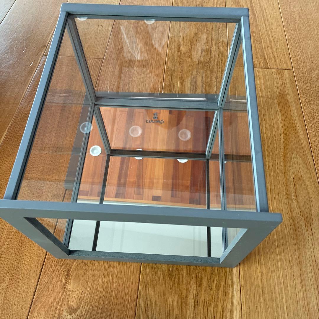 LLADROのガラスケース