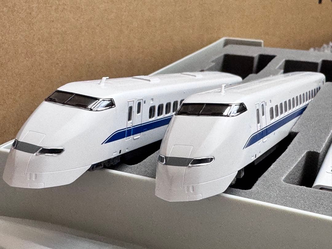 (※室内灯入) NゲージJR300系　東海道•山陽新幹線(後期型)16両セット