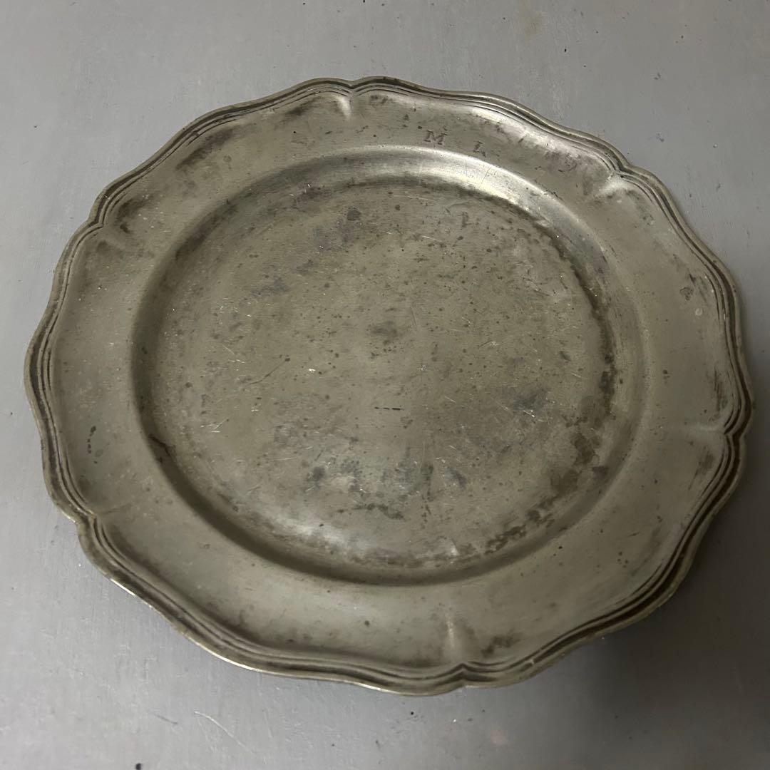 フランスアンティーク　花リムピューター 大皿　32センチ　蚤の市　仏ブロカント