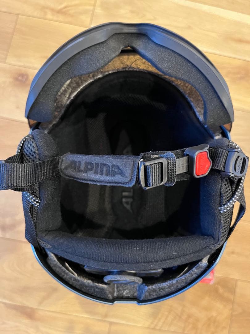 ALPINA バイザー付 スキーヘルメット 58-61センチ