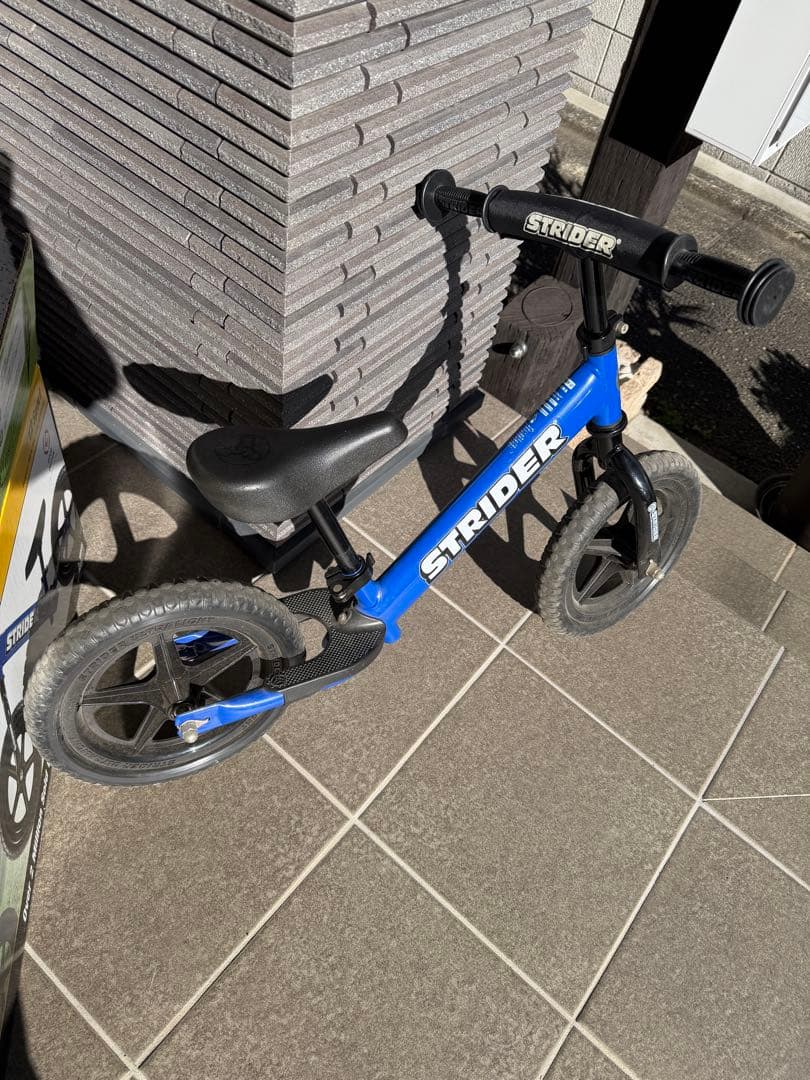 STRIDER バランスバイク 青 12インチ