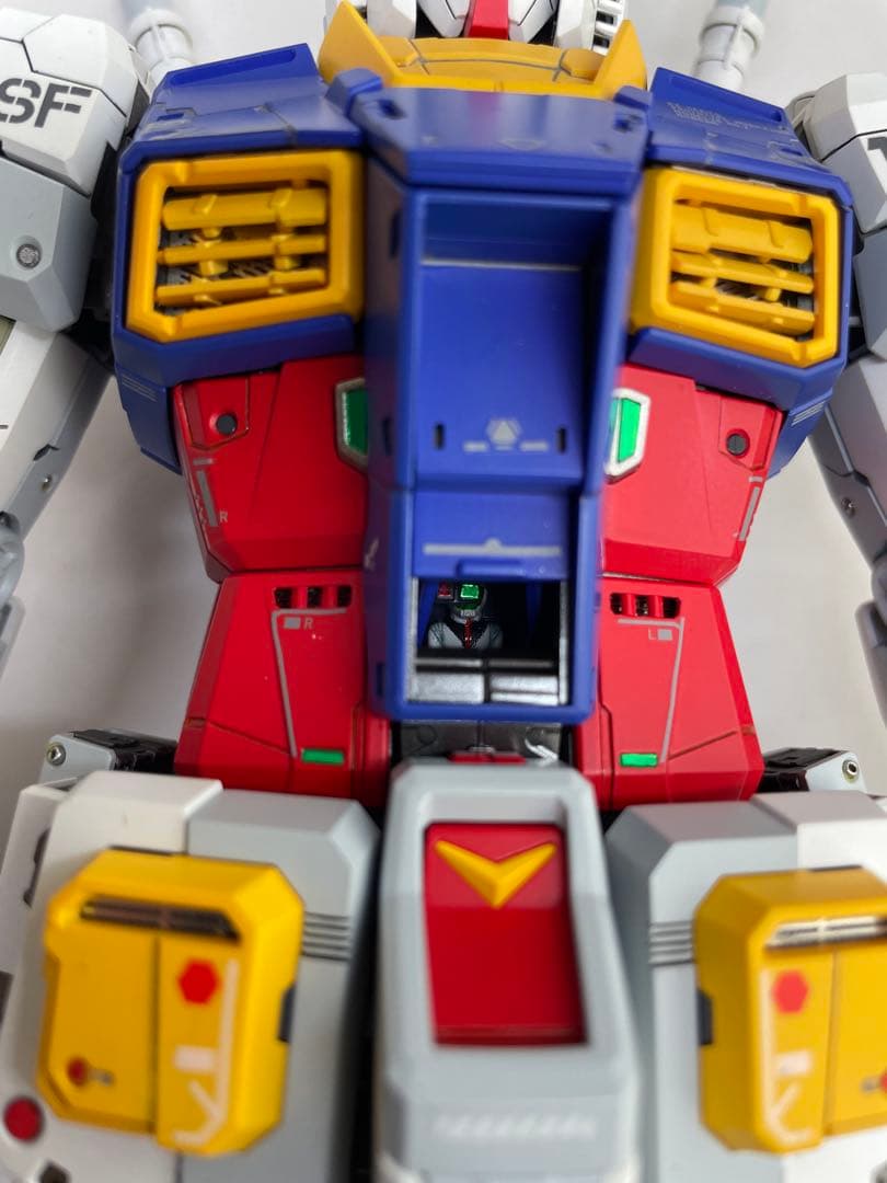 PG UNLEASHED ガンダム 塗装済完成品 アンリーシュド (国内正規品)