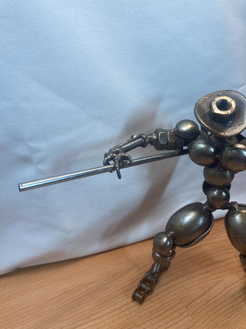 鉄のオブジェ 海外製 アート 人形