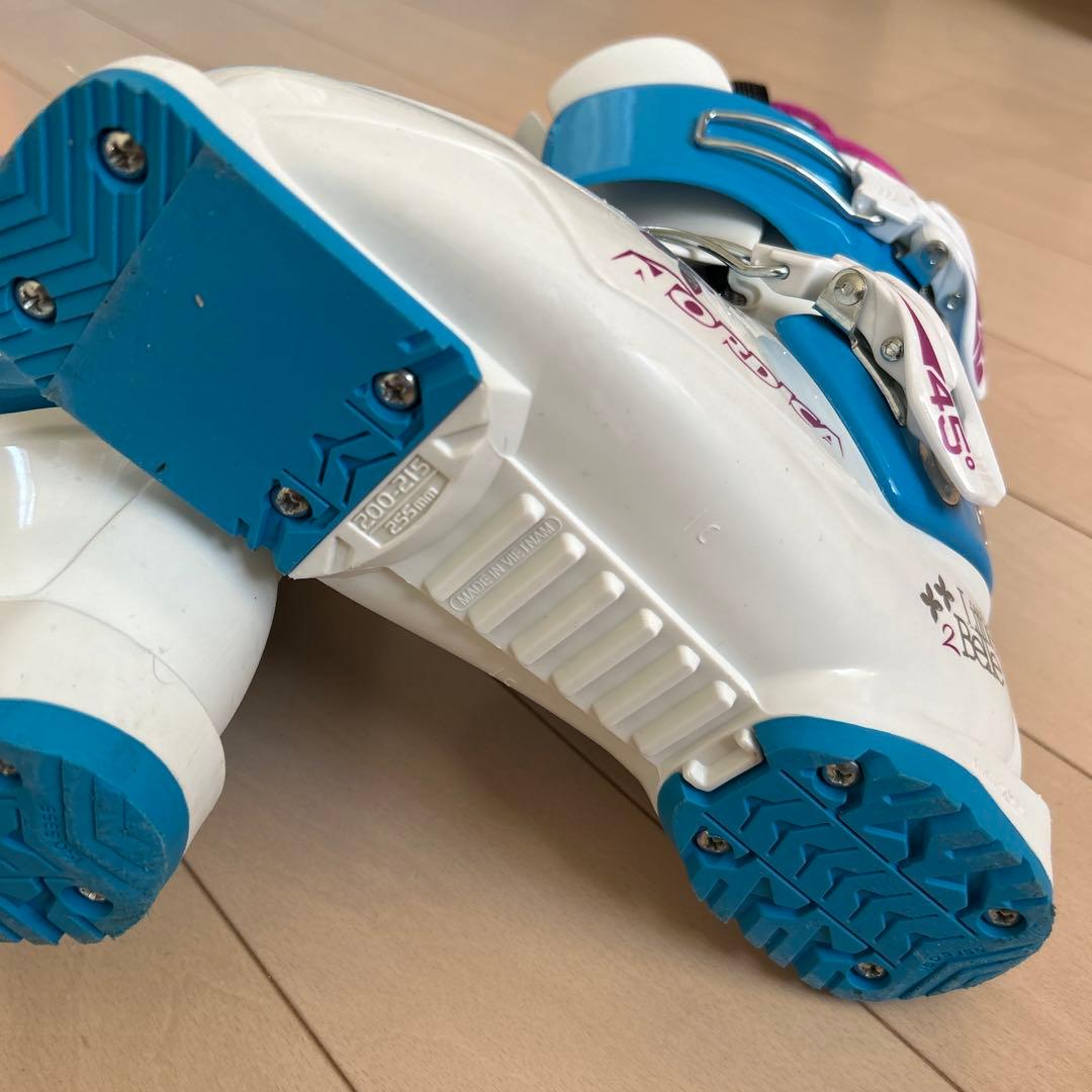 elan ジュニア スキーセット　板•ブーツ•ストック