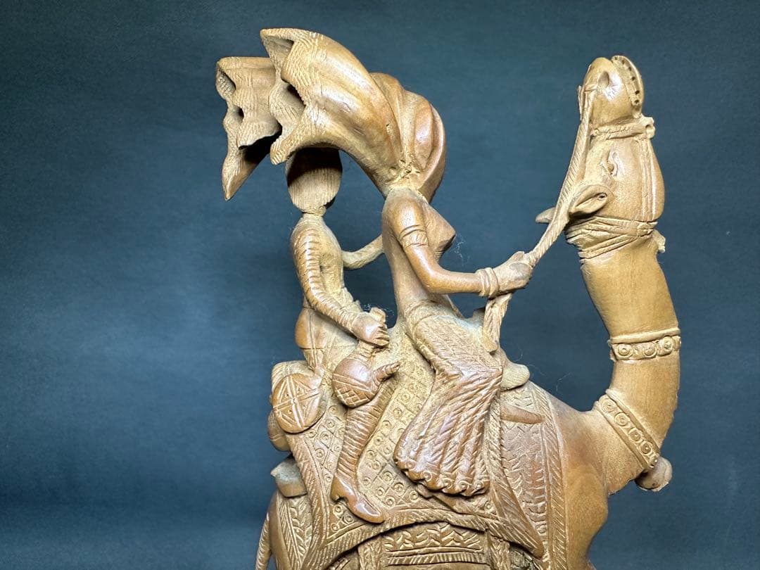 2点　インド　白檀　木彫り　仏教美術　仏像 骨董 木像　木製　仏教