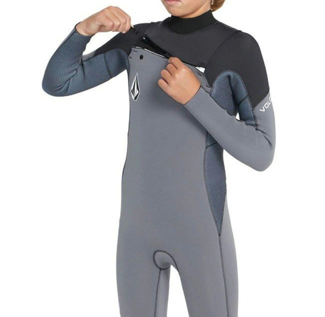 【新品未使用】 VOLCOM ウェットスーツ キッズ10サイズ 3/2mm