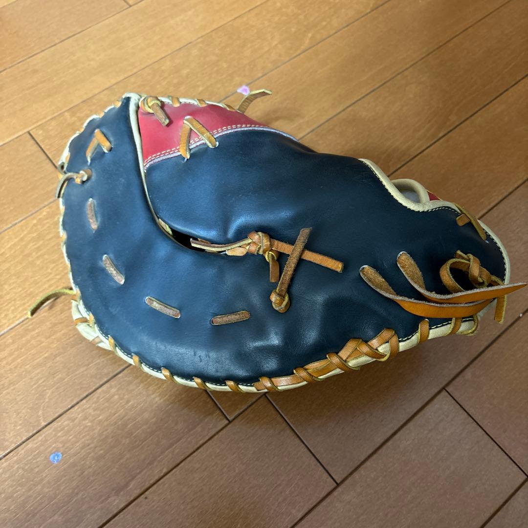 ドナイヤ　ファーストミットオーダー