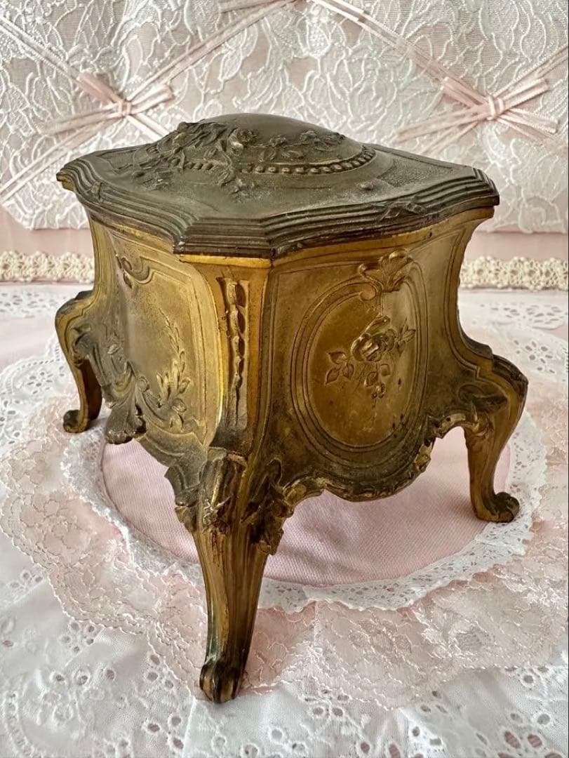 アンティーク　ブロンズジュエリーBOX