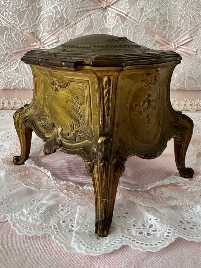 アンティーク　ブロンズジュエリーBOX