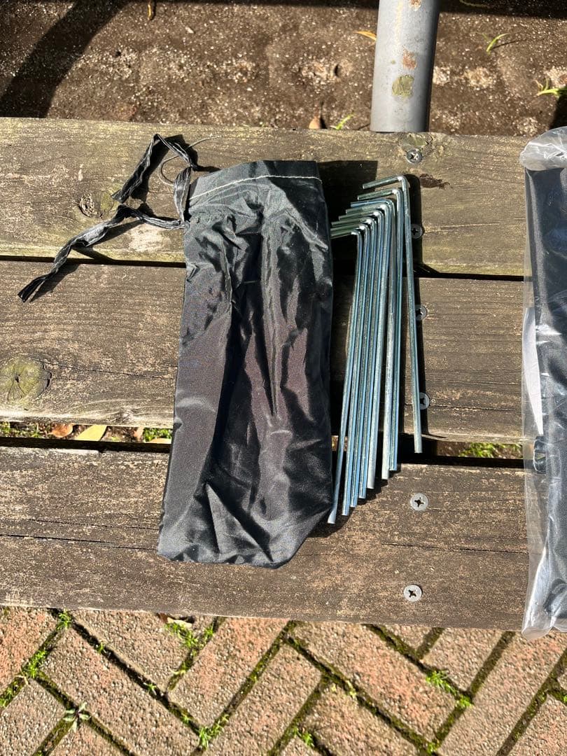 本日限定値下げ　クイックキャンプ ワンタッチタープ　サイドフラップ2枚付き