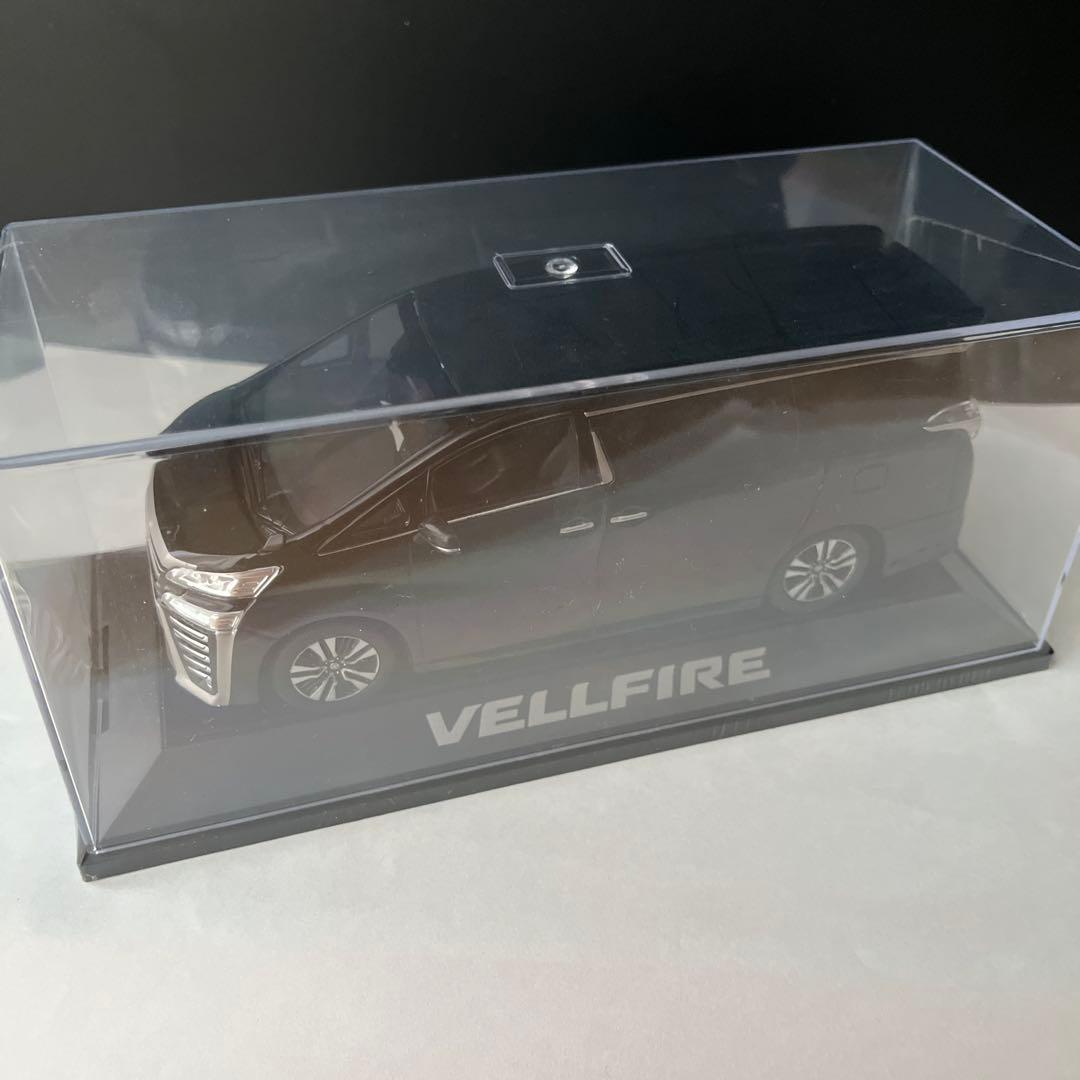 TOYOTA ヴェルファイア V6 非売品　1/30ミニカー