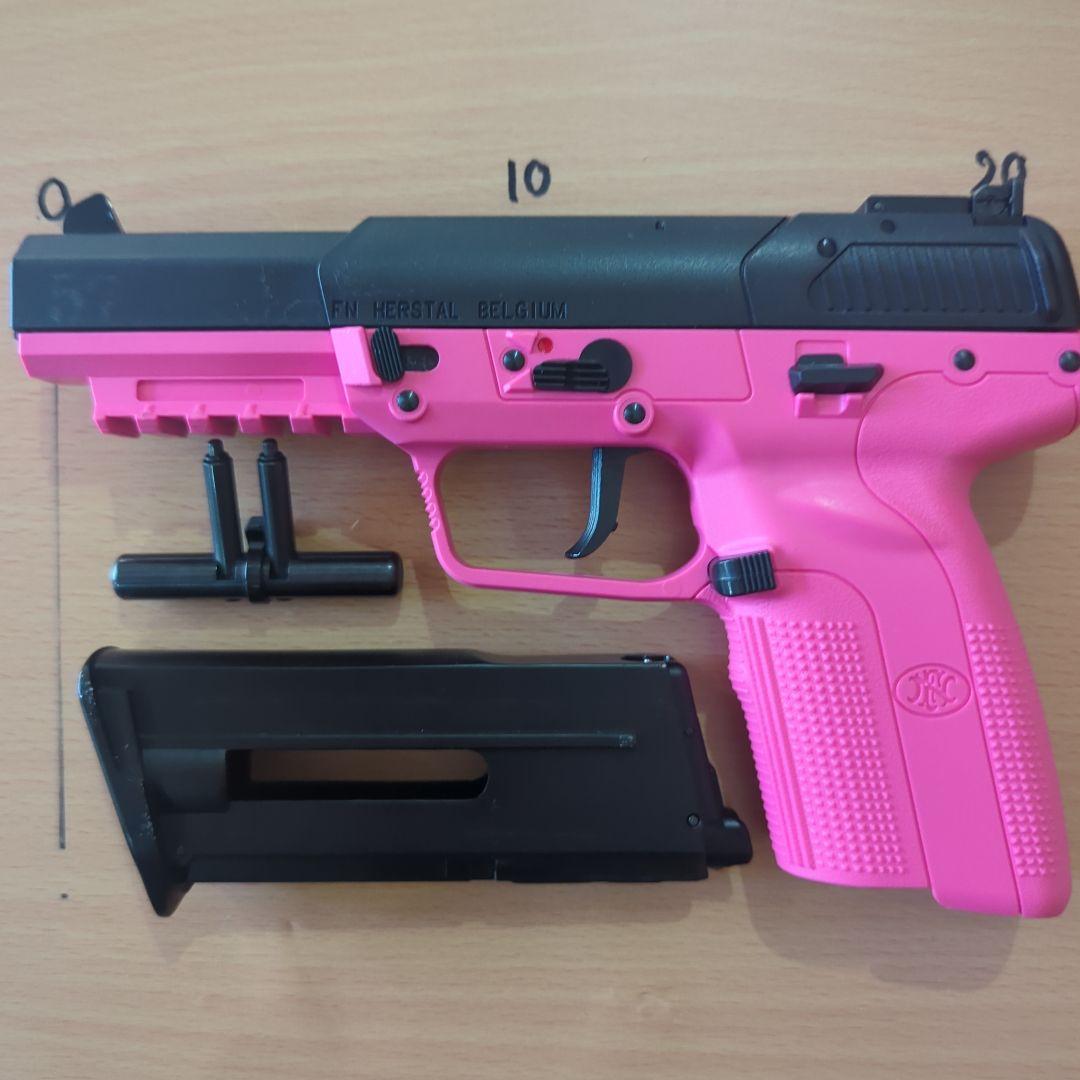 マルシン Five-seveN ピンク ガスガンCO2