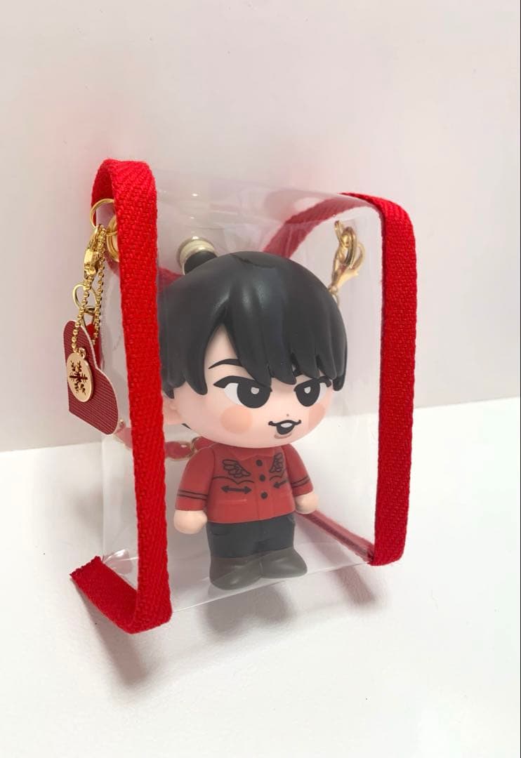 mayurin　すのチルソフビポーチ　赤　Man 宮舘涼太