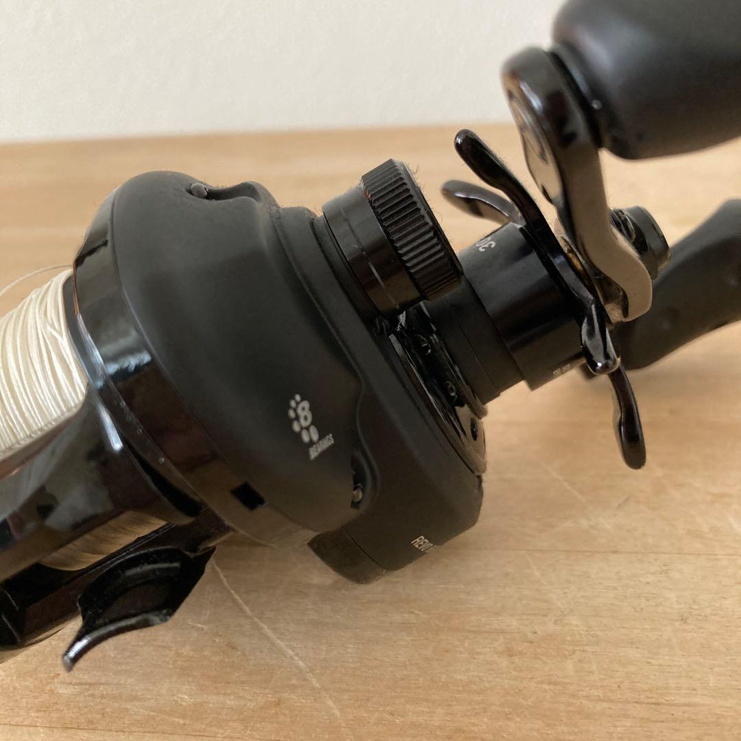 Abu Garcia REVO BEASTX 40 ベイトリール