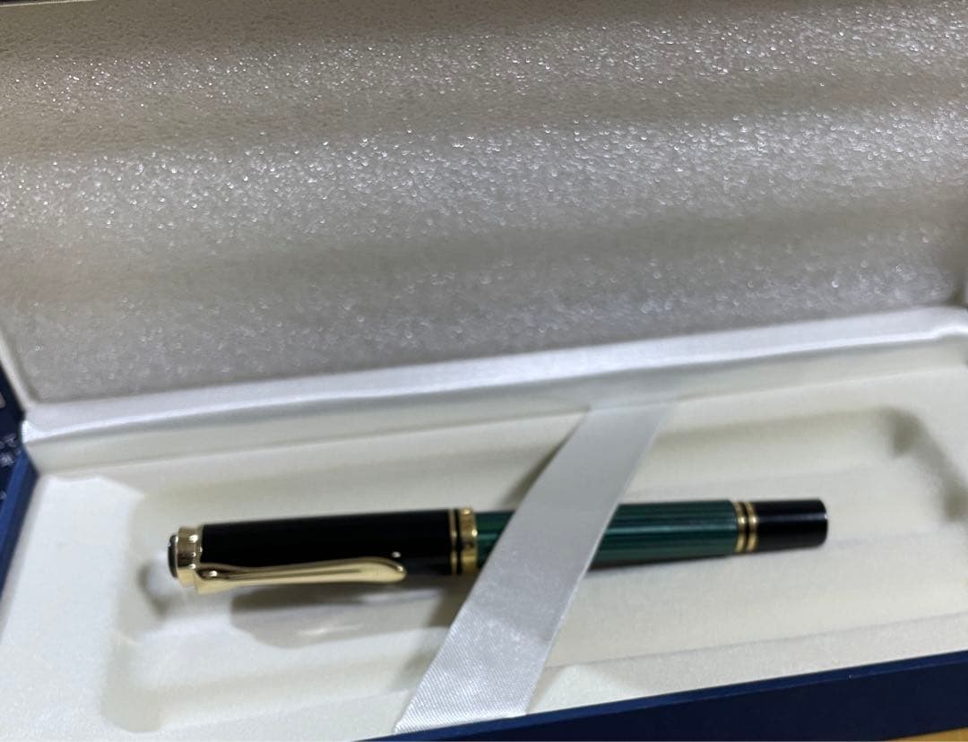 Pelikan M300 スーべレーン　万年筆　字幅EF 専用ケース付き