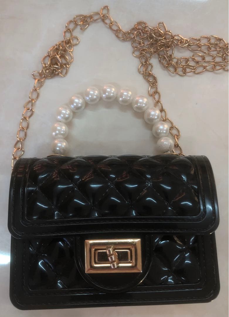 雑貨色々5点まで詰め放題1000円