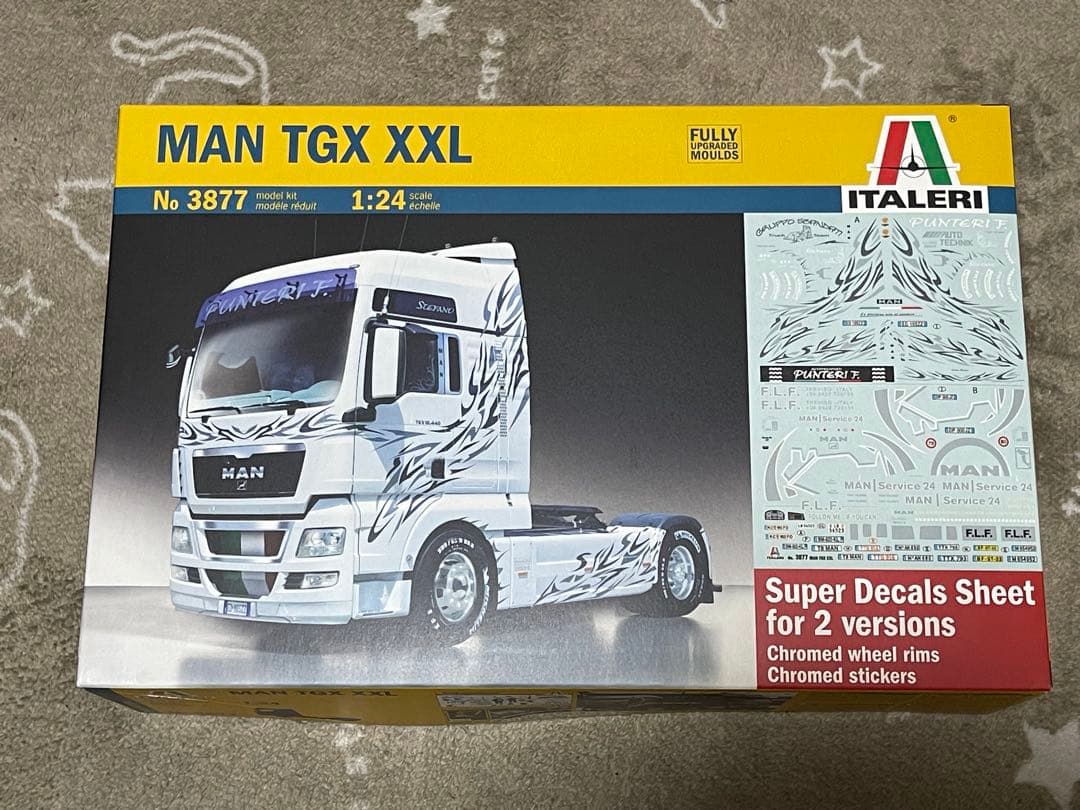 デコトラ‼️1/24 イタレリ・MAN TGX XXL（未組立品）
