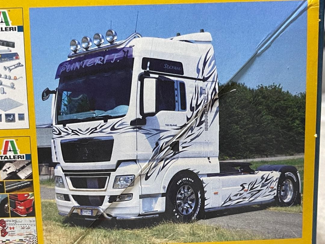 デコトラ‼️1/24 イタレリ・MAN TGX XXL（未組立品）